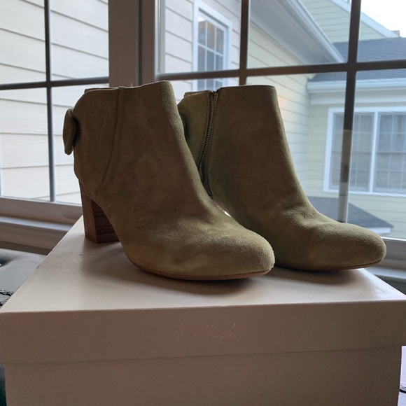 Miss Albright Karine Bootie with Bow - Picture 6 of 8